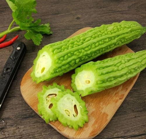 吃几块蜜瓜血糖升高,蜜瓜摄入量与血糖变化关系解析