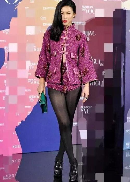 美国明星穿丝袜,美国明星们的时尚演绎
